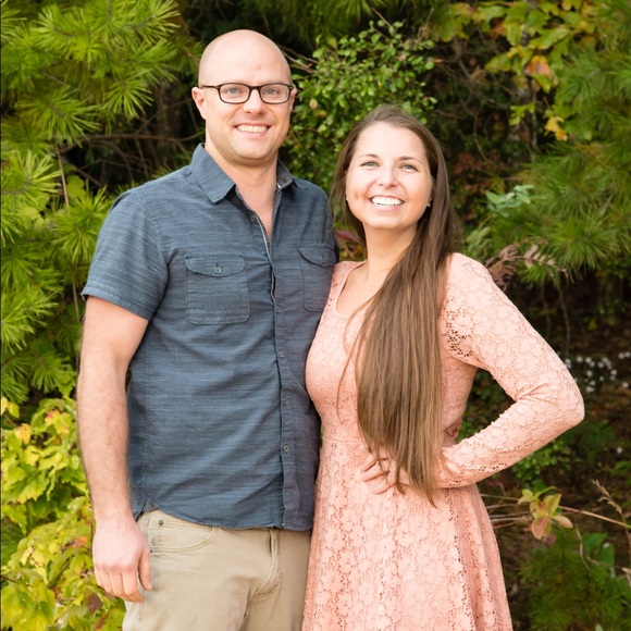 Meet your Posher, Ashley - Picture 2 of 2